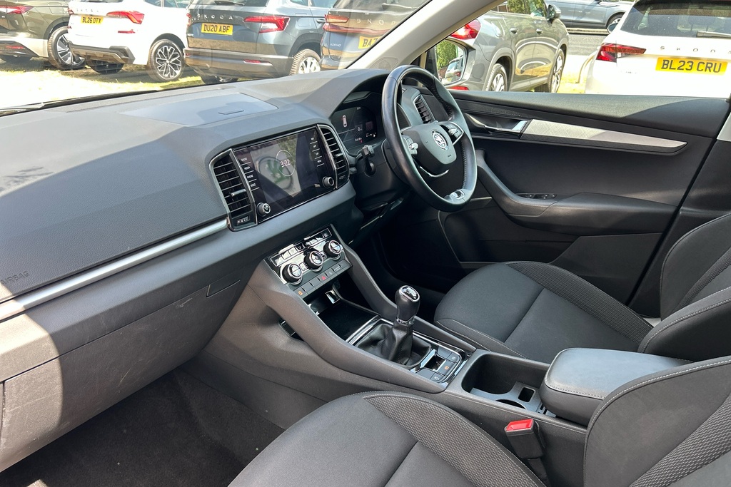 Skoda Karoq 1.5 Tsi Se Drive BL72SSU Black #2