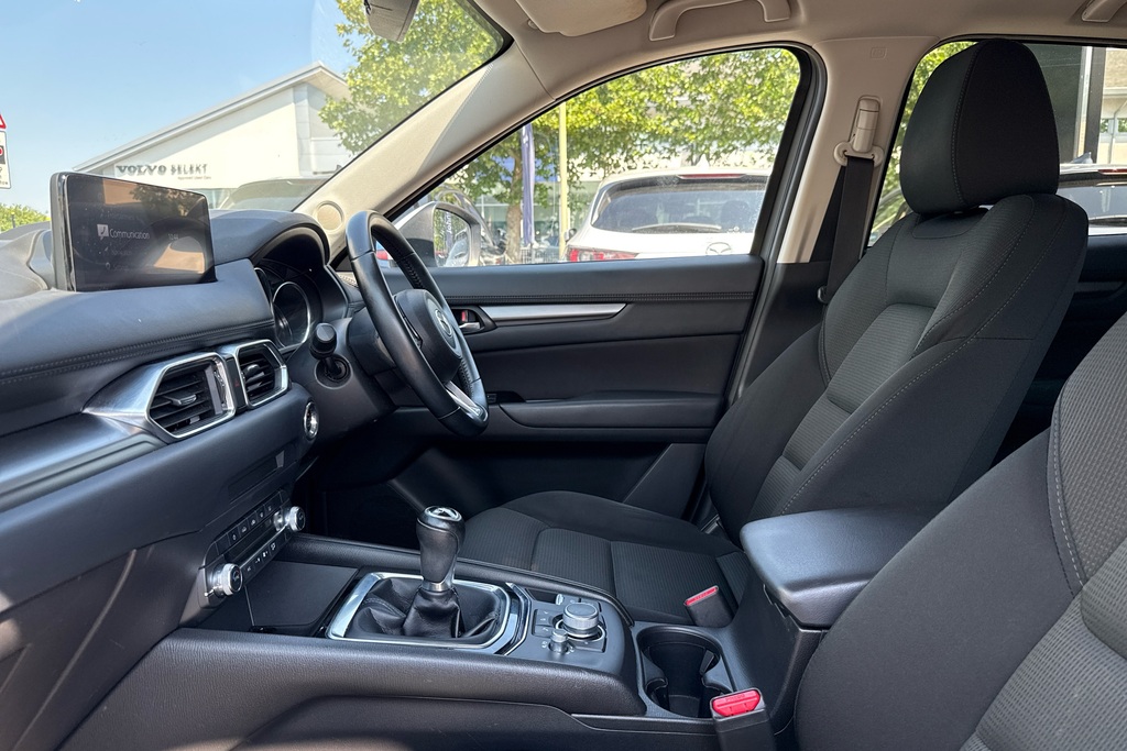Mazda CX-5 2.2D Se-l White #6