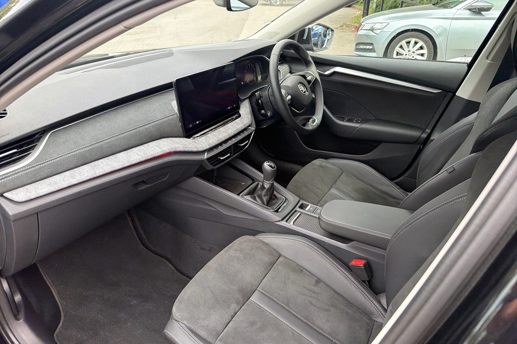 Skoda Octavia 1.5 Tsi 150 Se L KS74JPX Black #3