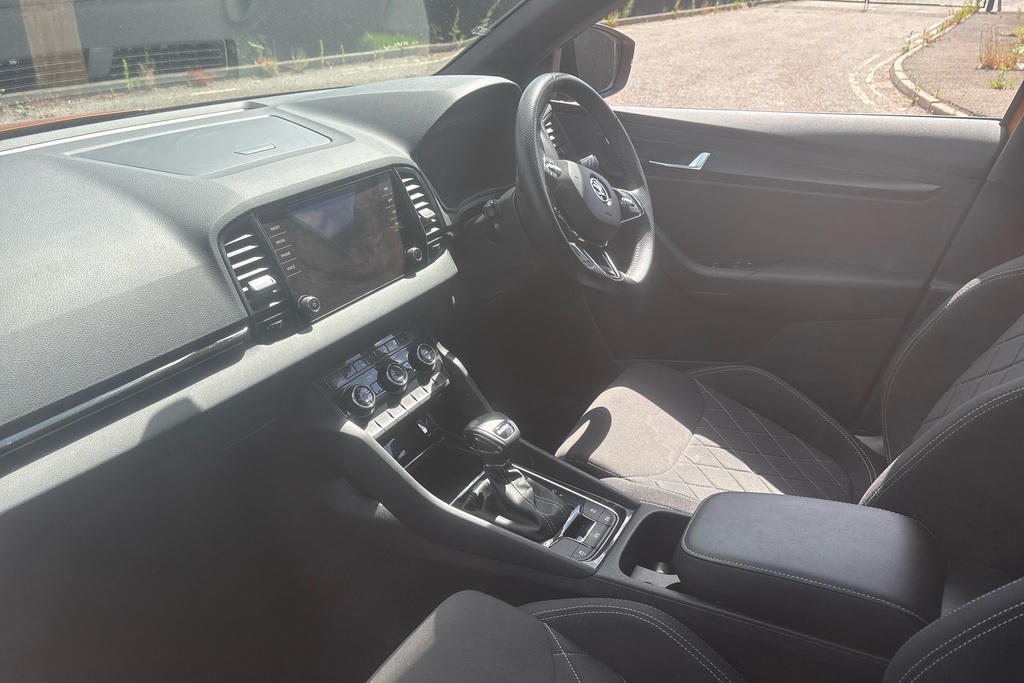 Skoda Karoq 1.5 Tsi Sportline Dsg WN23OET Orange #2