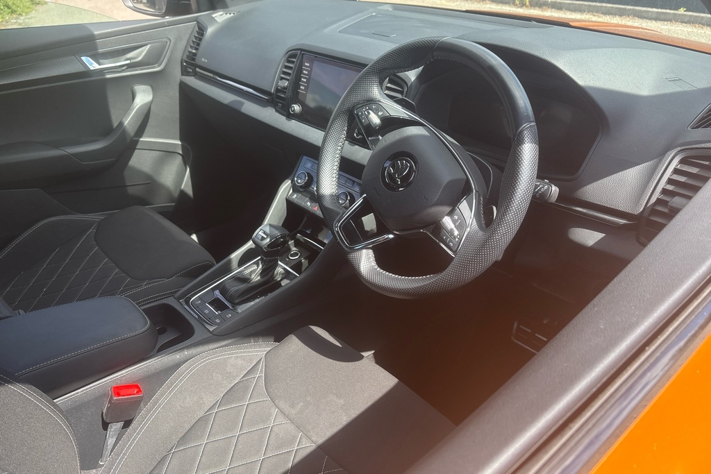 Skoda Karoq 1.5 Tsi Sportline Dsg WN23OET Orange #6