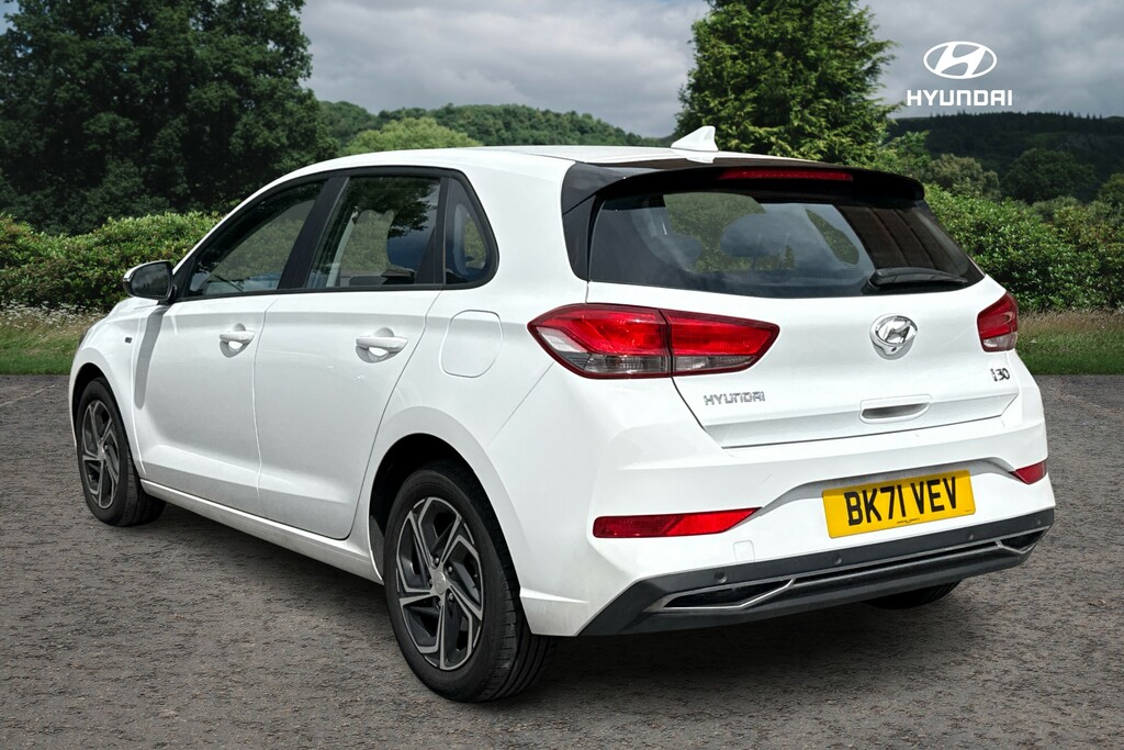 Hyundai I30 T-gdi Se Connect Mhev White #2