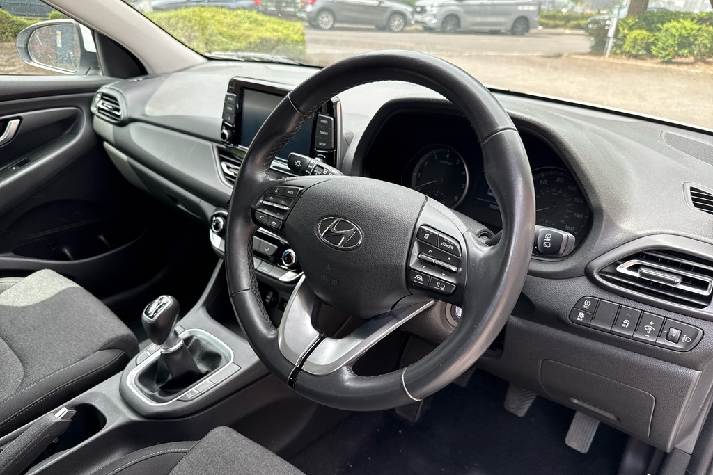 Hyundai I30 Hat 1.0 T-gdi 120Ps Premium Red #27