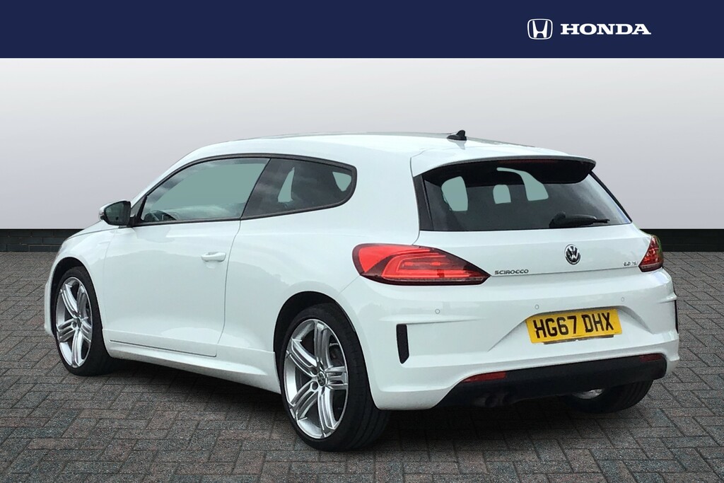 Volkswagen Scirocco 2.0 Tsi 180 Bluemotion Tech R-line Dsg White #2