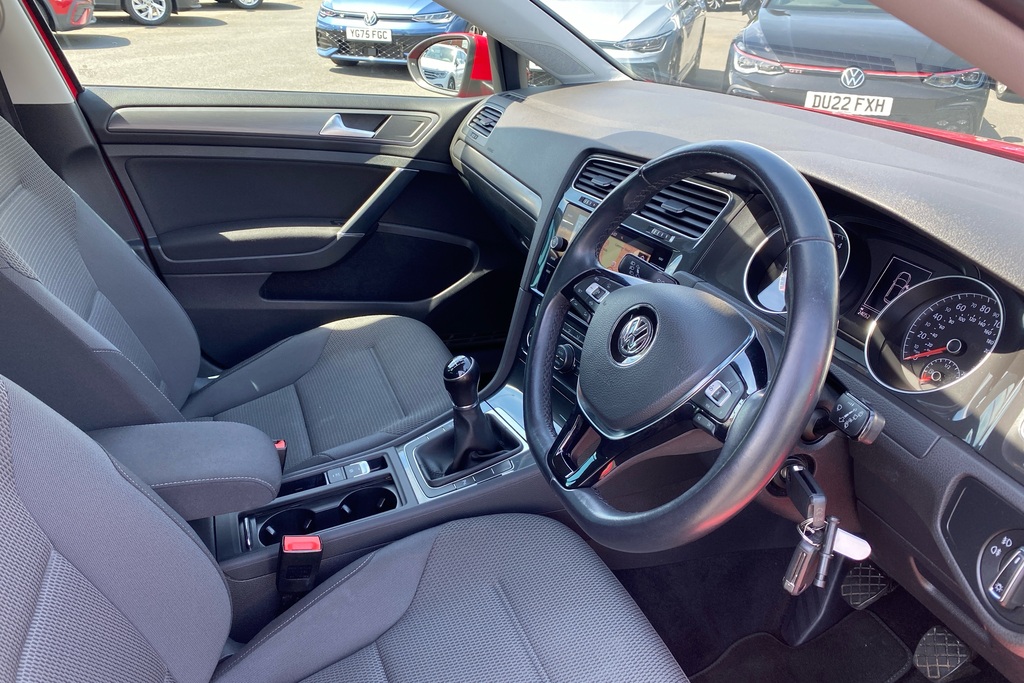 Volkswagen Golf 1.5 Tsi Evo Match Edition GM69MFU Red #6
