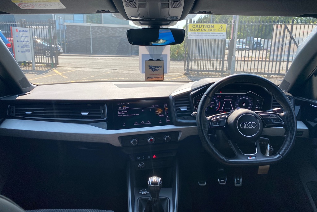 Audi A1 30 Tfsi 110 Black Edition MJ24TJY Grey #3
