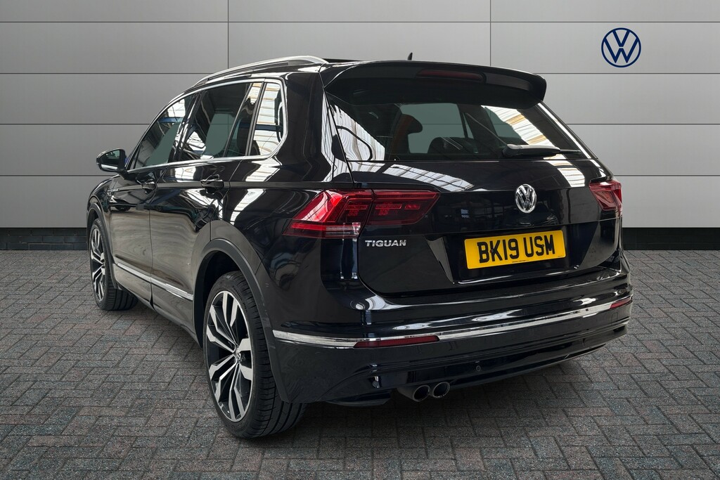 Volkswagen Tiguan 2.0 Tdi 150 R-line Dsg BK19USM Black #3