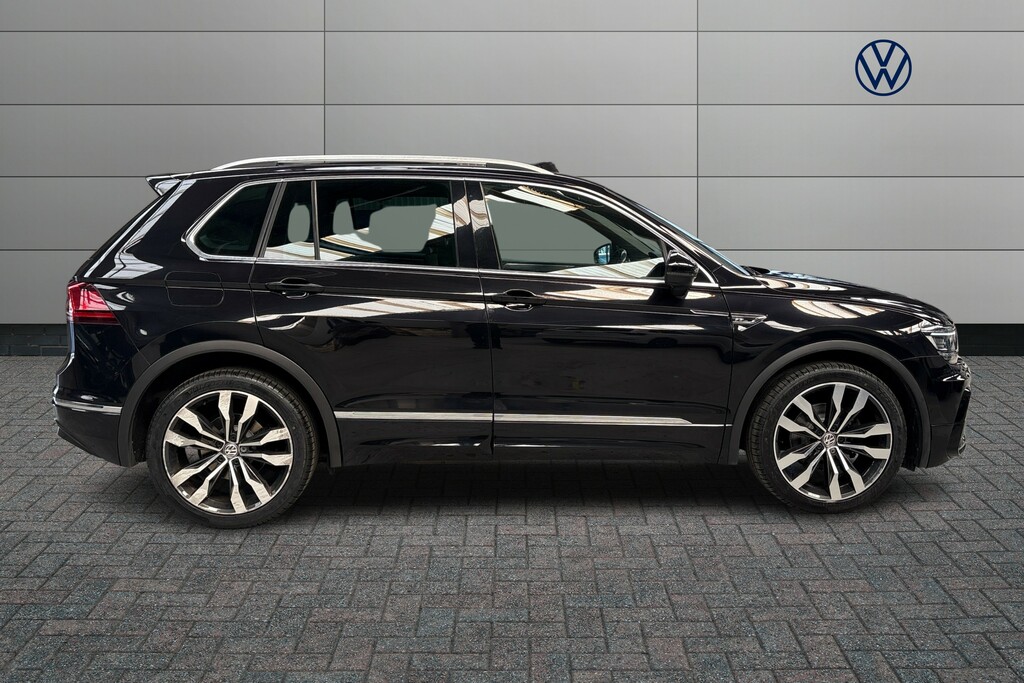 Volkswagen Tiguan 2.0 Tdi 150 R-line Dsg BK19USM Black #4