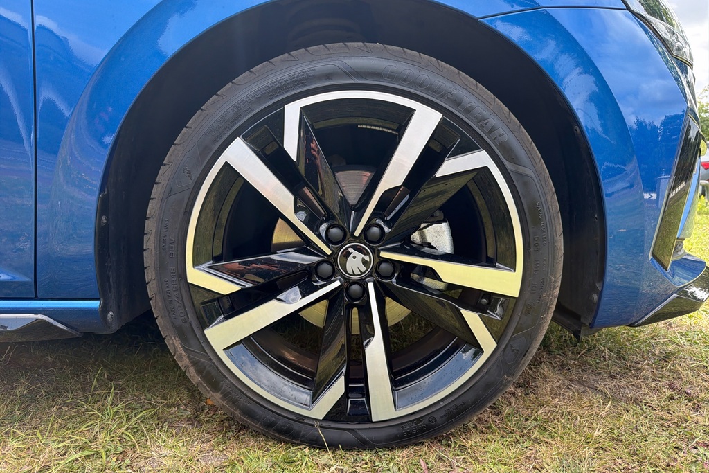 Skoda Scala 1.0 Tsi 116 Monte Carlo Edition Blue #5