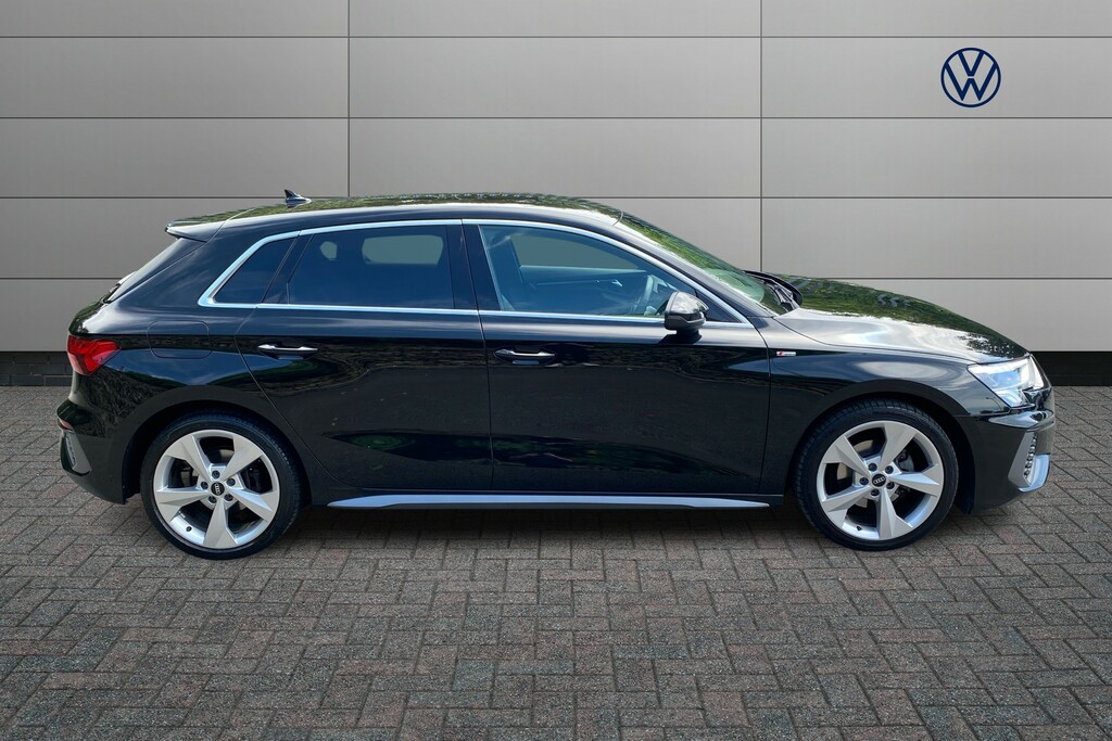 Audi A3 35 Tfsi S Line S Tronic YR72ZDY Black #4
