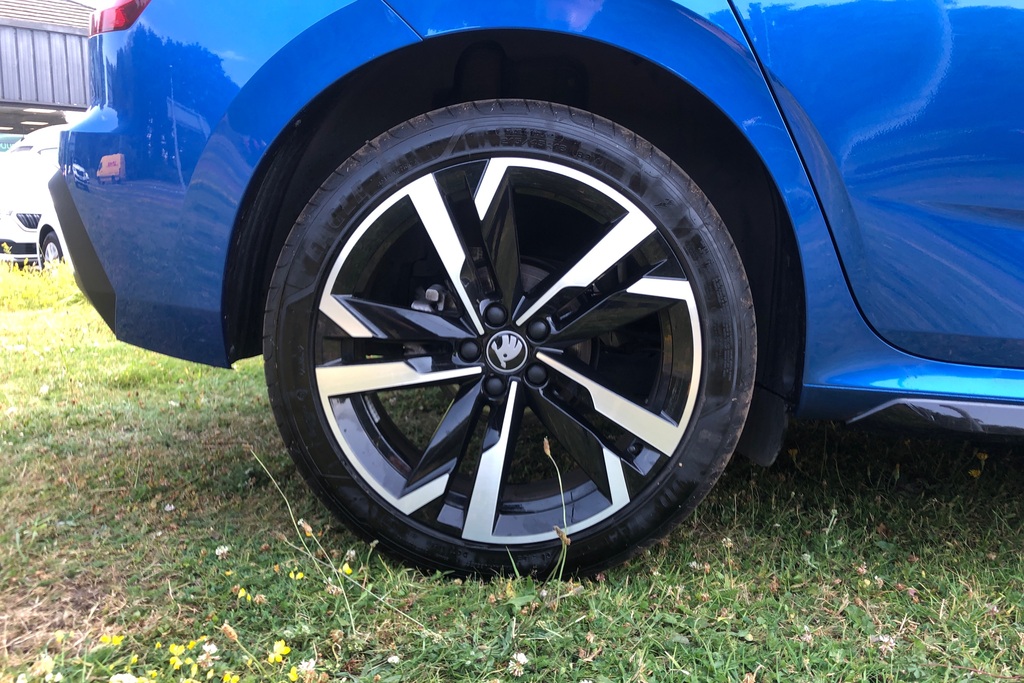 Skoda Kamiq 1.5 Tsi Monte Carlo Edition Dsg KR75GKG Blue #5