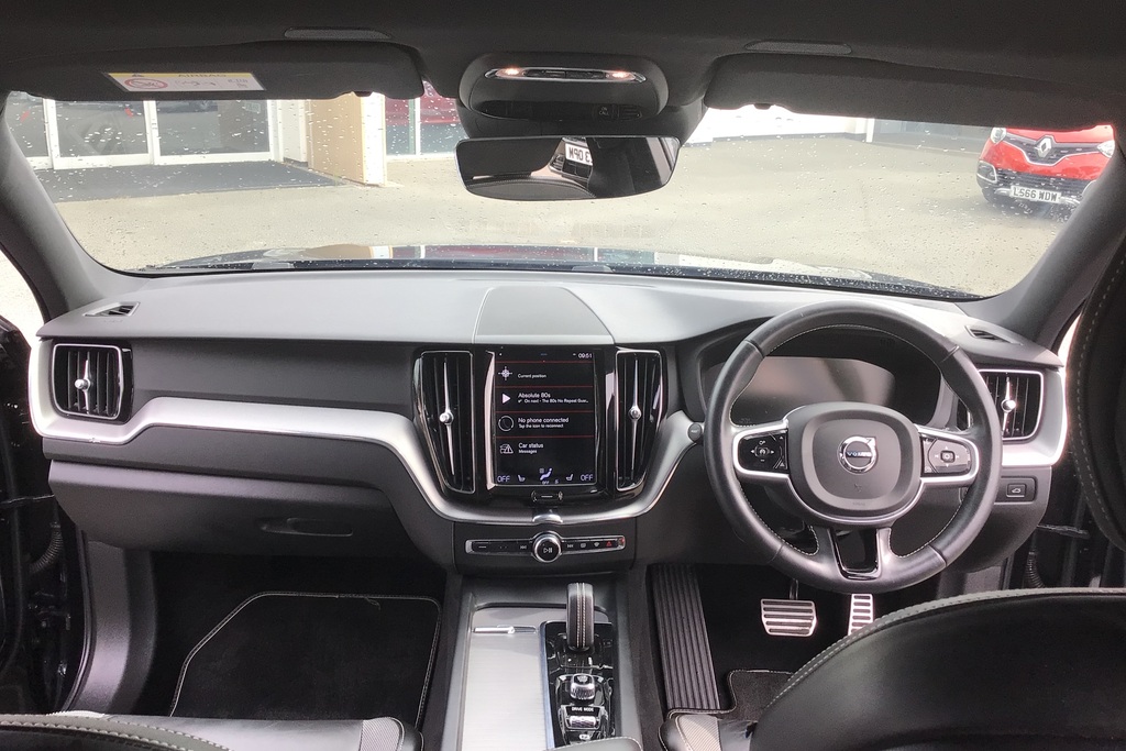 Volvo XC60 2.0 B5p 250 R Design Awd Geartronic KN21NLO Black #3