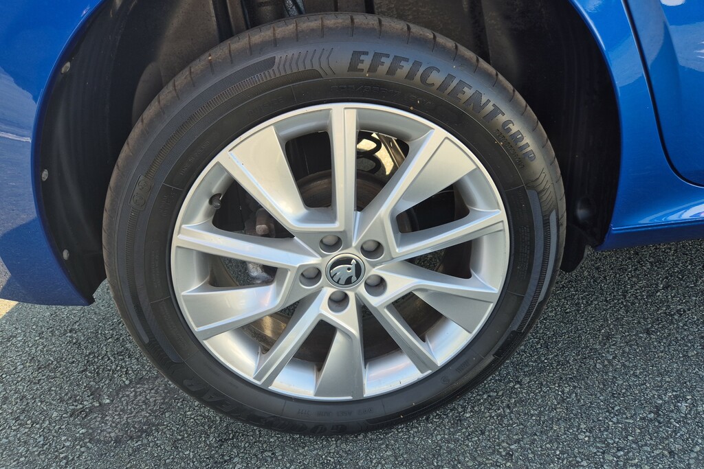 Skoda Kamiq 1.5 Tsi Se Drive Blue #5