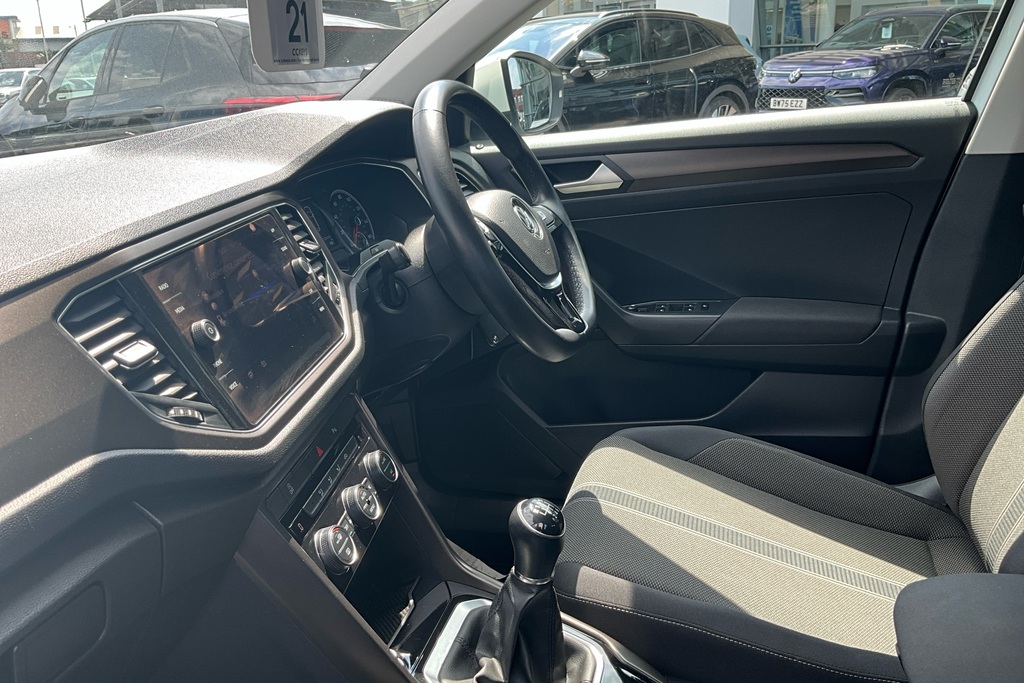 Volkswagen T-Roc 1.5 Tsi Evo Se VN68UAT White #2