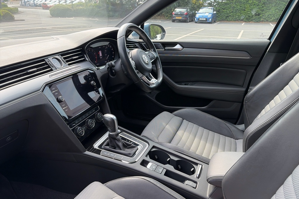 Volkswagen Passat 1.4 Tsi 150 R-line Dsg Panoramic Roof Blue #2