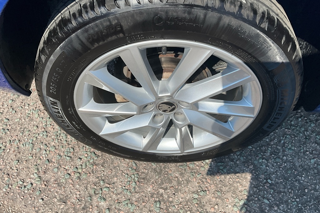 Skoda Kamiq 1.0 Tsi 95 Se BD24PWF Blue #5