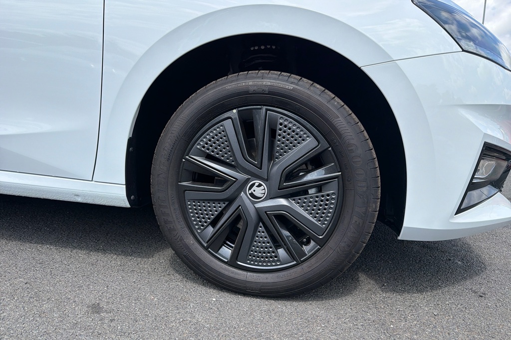 Skoda Fabia 1.0 Tsi 116 Design Edition Black #5