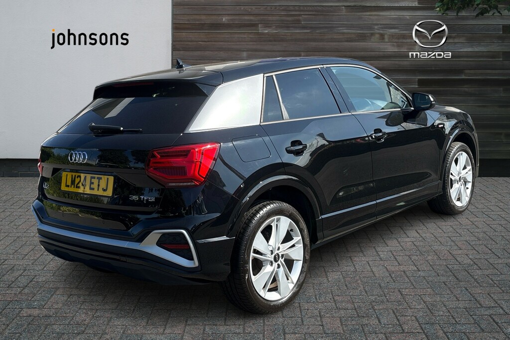 Audi Q2 35 Tfsi S Line S Tronic LM24ETJ Black #5