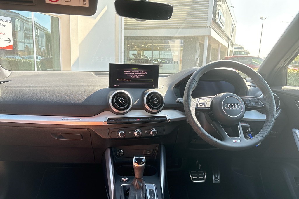 Audi Q2 35 Tfsi S Line S Tronic LM24ETJ Black #3