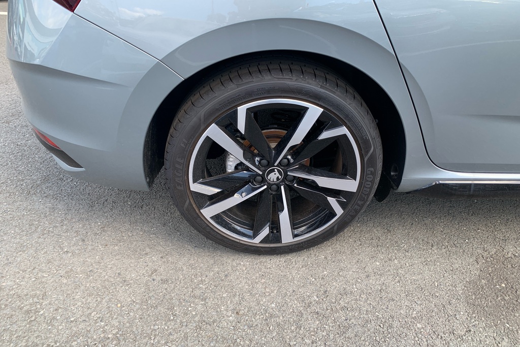 Skoda Scala 1.5 Tsi Monte Carlo Edition Dsg Silver #5