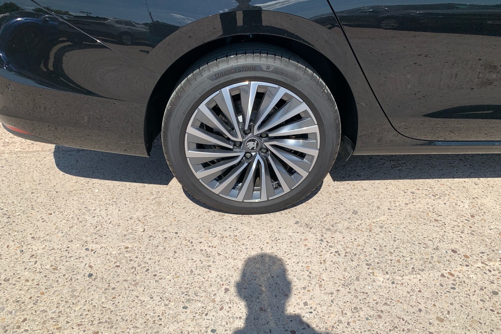 Skoda Superb 2.0 Tdi 193 Laurin Klement 4X4 Dsg Black #5