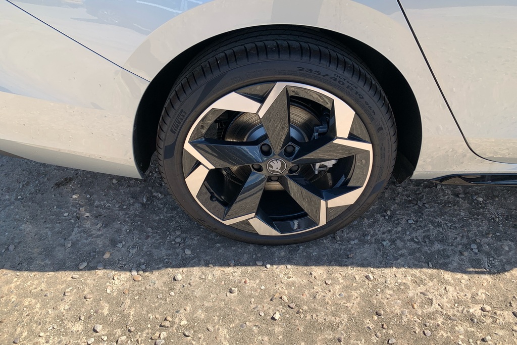 Skoda Superb 2.0 Tsi Sportline 4X4 Dsg Silver #5