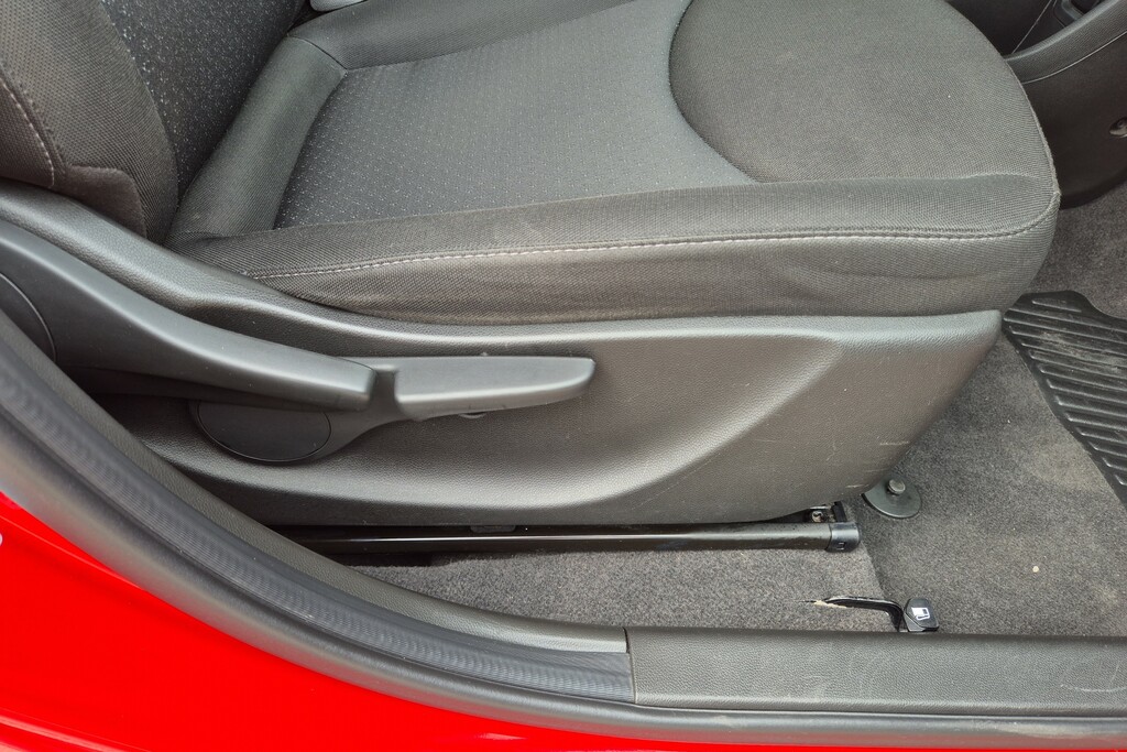 Vauxhall Viva 1.0I Se Hatchback Euro 6 75 Ps Red #53