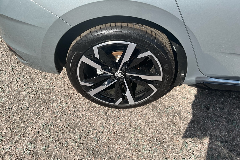 Skoda Scala 1.5 Tsi Monte Carlo Edition Dsg Silver #5