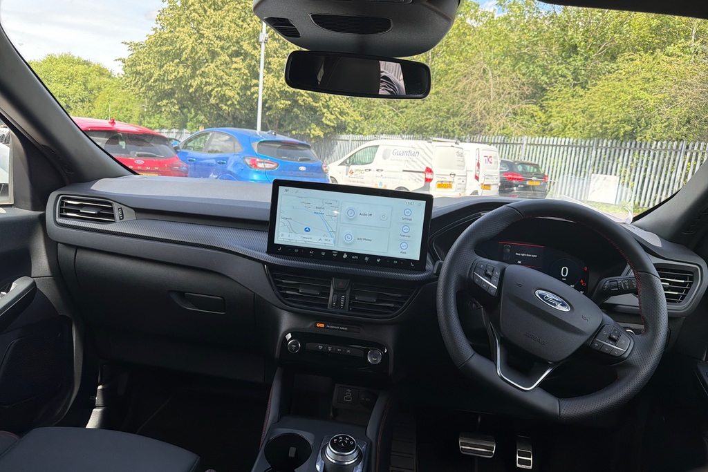 Ford Kuga St-line EO75YGE White #3