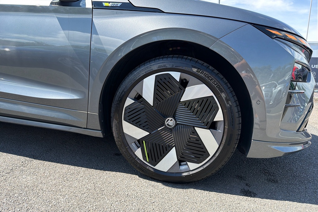 Skoda ENYAQ 250Kw Vrs 84Kwh 4X4 Grey #5