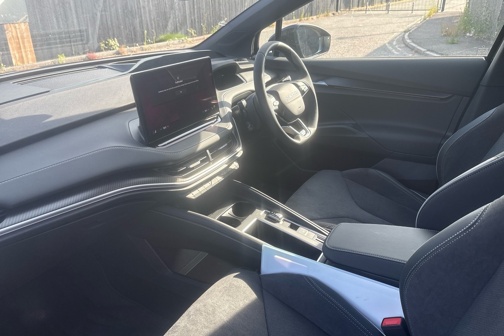Skoda ENYAQ 210Kw 85X Sportline 82Kwh 4X4 BG26OBB Black #2