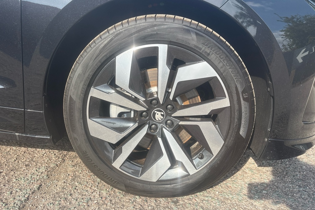 Skoda ENYAQ 210Kw 85X Sportline 82Kwh 4X4 BG26OBB Black #5