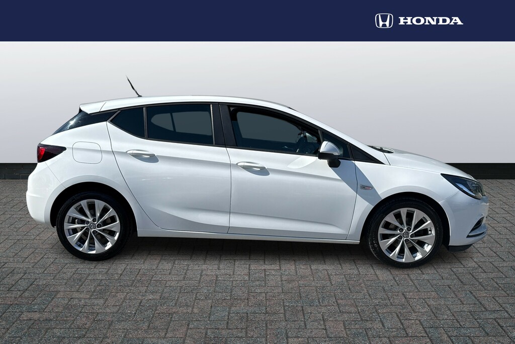 Vauxhall Astra 1.4T 16V 125 Design VE69LWU White #5