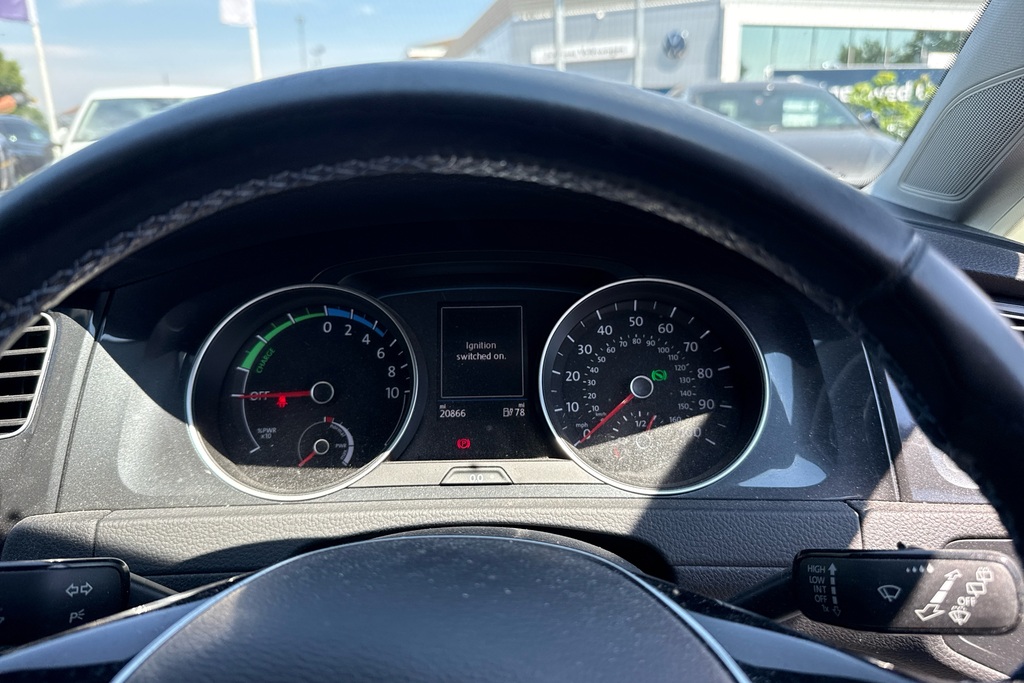 Volkswagen e-Golf 35.8Kwh 136 Finance From 8.9 Apr Blue #7