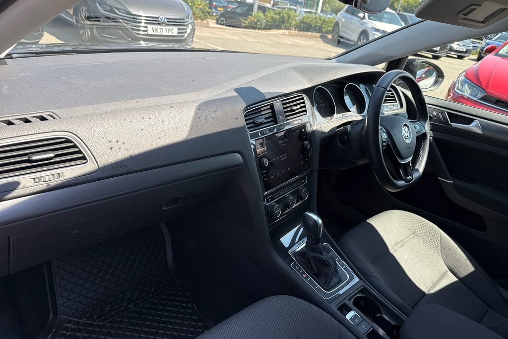 Volkswagen e-Golf 99Kw E-golf 35Kwh Black #2