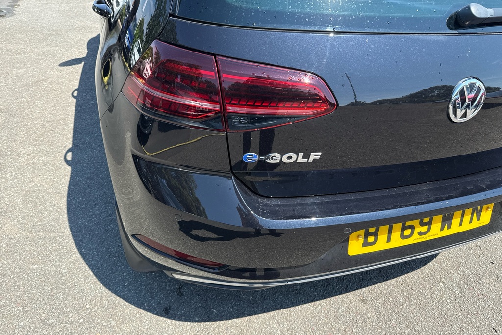 Volkswagen e-Golf 35.8Kwh 136 Finance From 8.9 Apr Blue #20