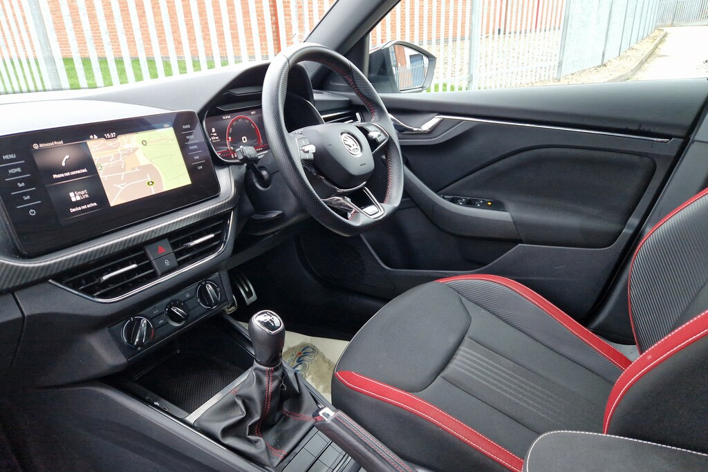 Skoda Kamiq 1.0 Tsi 110 Monte Carlo White #2