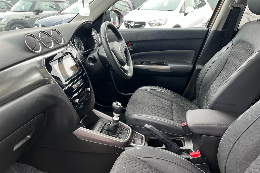 Suzuki Vitara 1.4 Boosterjet 48V Hybrid Sz5 Yellow #6