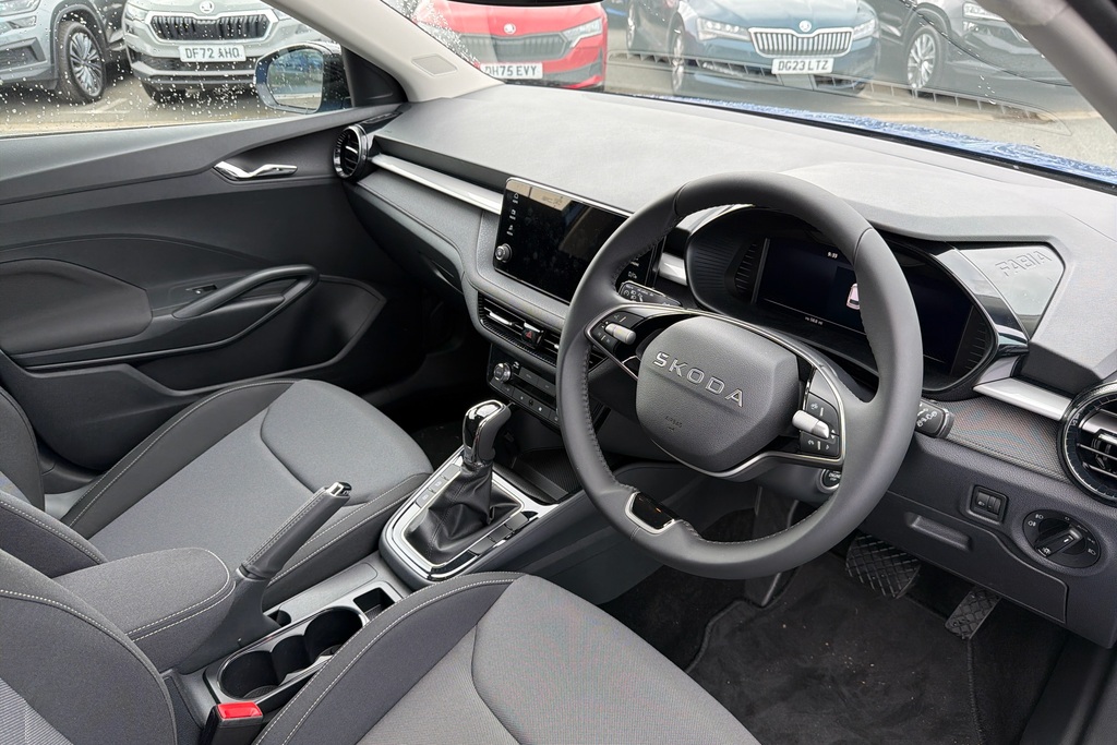 Skoda Fabia 1.0 Tsi 116 Design Edition Dsg Black #6