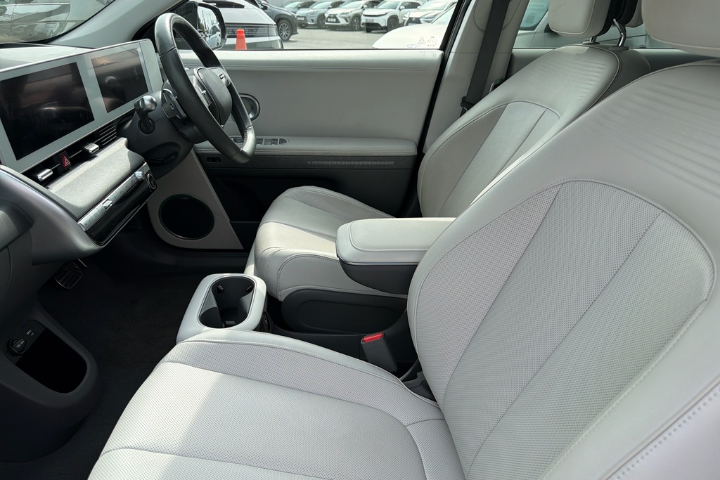 Hyundai Ioniq 5 Ultimate Black #6