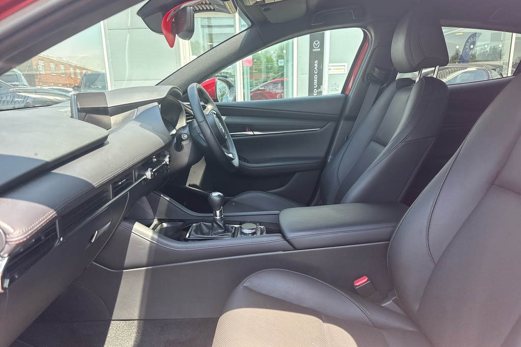 Mazda 3 2.5 E-skyactiv G Mhev 140 Takumi Red #6