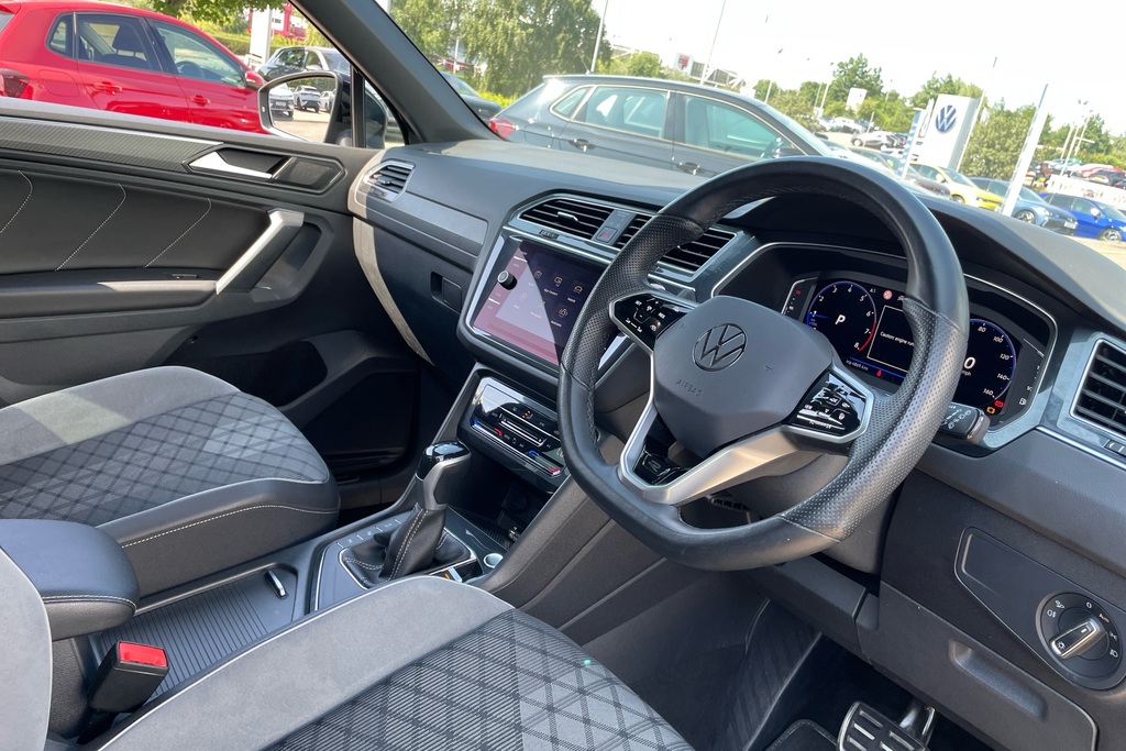 Volkswagen Tiguan 1.5 Tsi 150 Black Edition Dsg VU24KTN Black #6