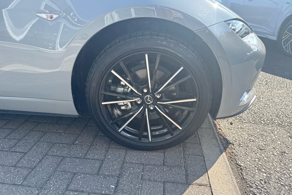 Mazda MX-5 Exclusive-line White #37