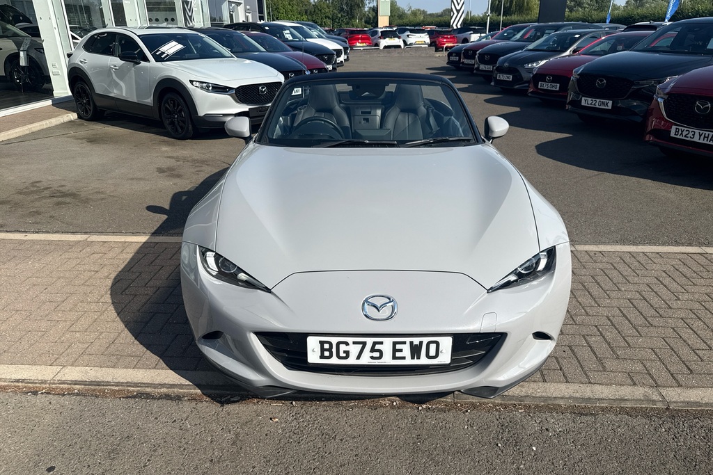 Mazda MX-5 Exclusive-line White #47
