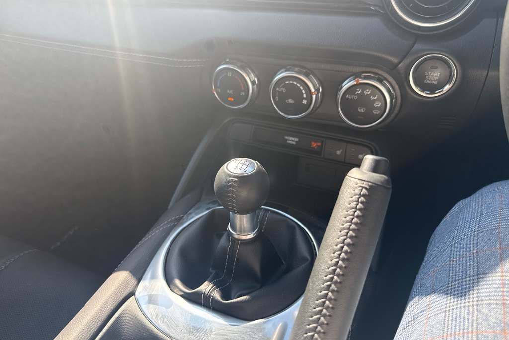 Mazda MX-5 Exclusive-line White #14
