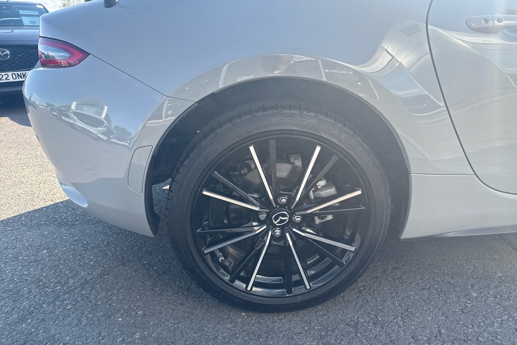 Mazda MX-5 Exclusive-line White #38