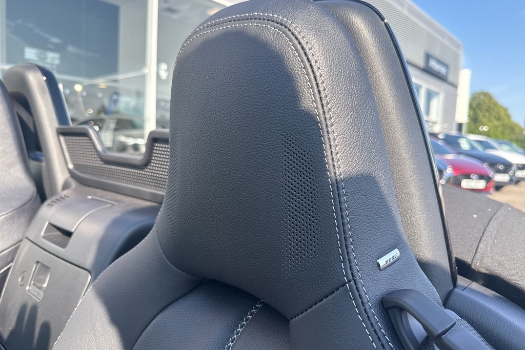Mazda MX-5 Exclusive-line White #41