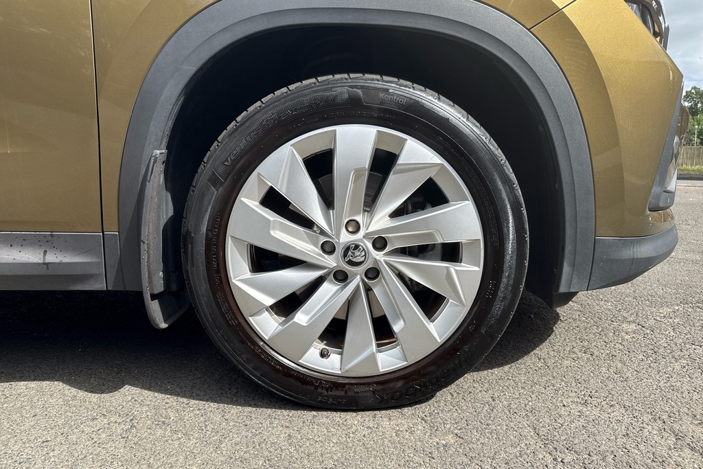 Skoda Kodiaq 1.5 Tsi E-tec Se L Dsg 7 Seat Gold #5