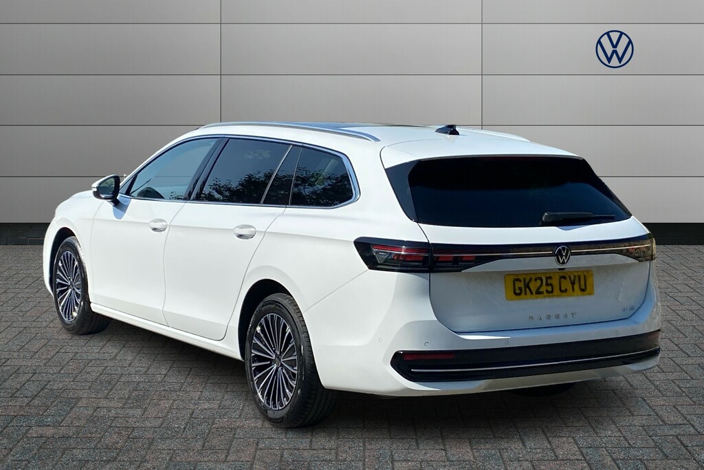 Volkswagen Passat 1.5 Etsi Elegance Dsg GK25CYU White #3