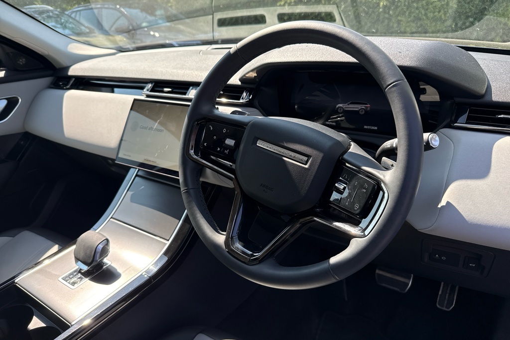 Land Rover Range Rover Velar 2.0 P250 Dynamic Se Black #6